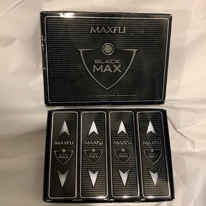 NIB- MAXFLI Black Max case of golf balls